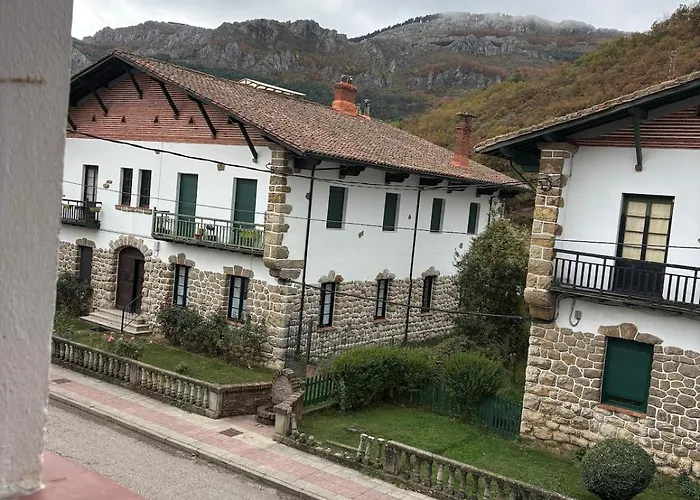 Casa En La Montaña Leonesa , Picos De Europa Сasa de vacaciones *